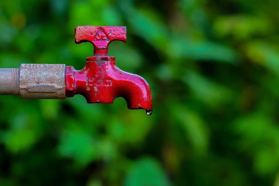 什么是二次供水?你关注过自家小区的二次供水吗?- 什么是二次供水?你关注过自家小区的二次供水吗?-